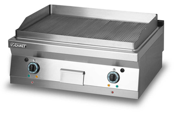 Grill płytowy elektryczny - płyta ryflowana