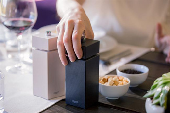 Młynek do pieprzu Trento 190 mm czarny