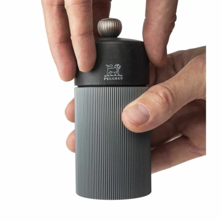 LINE Młynek do pieprzu 12 cm Dark Carbone